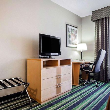 Comfort Inn Kansas City / Airport Eksteriør bilde