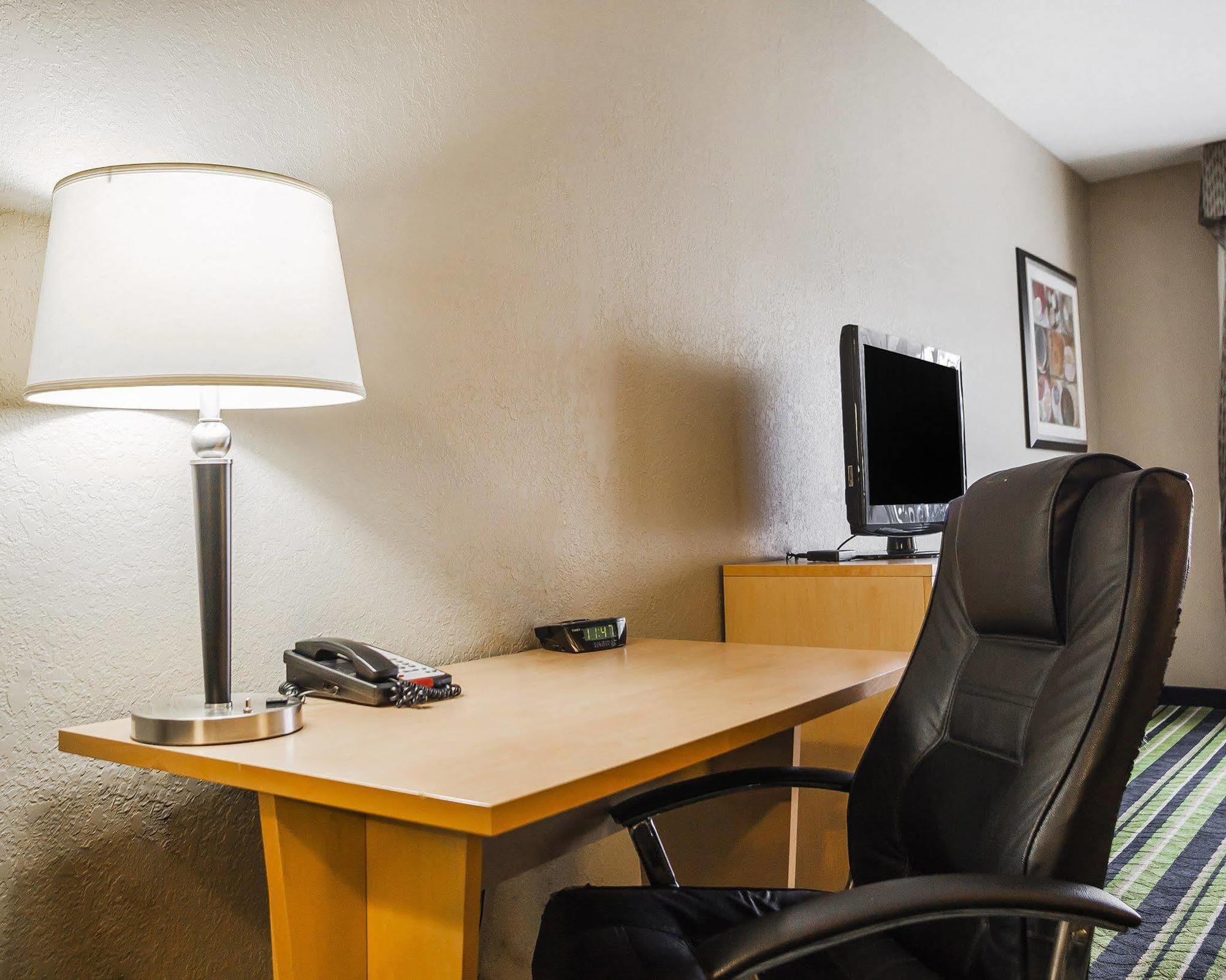 Comfort Inn Kansas City / Airport Eksteriør bilde