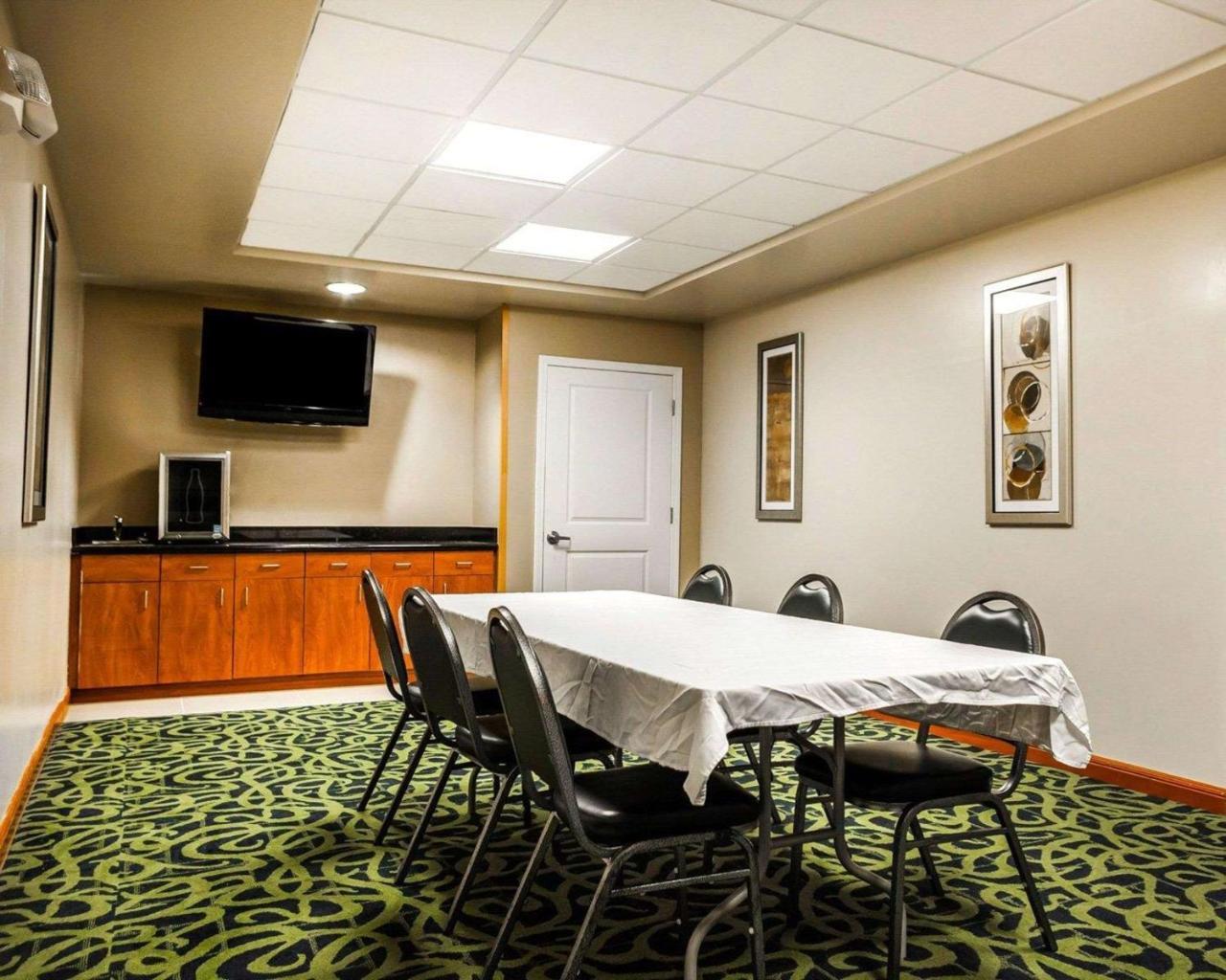 Comfort Inn Kansas City / Airport Eksteriør bilde