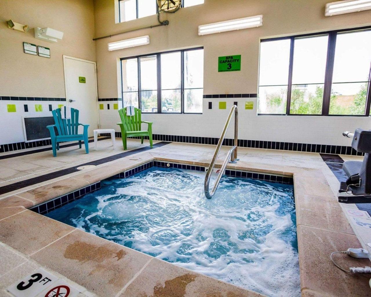 Comfort Inn Kansas City / Airport Eksteriør bilde