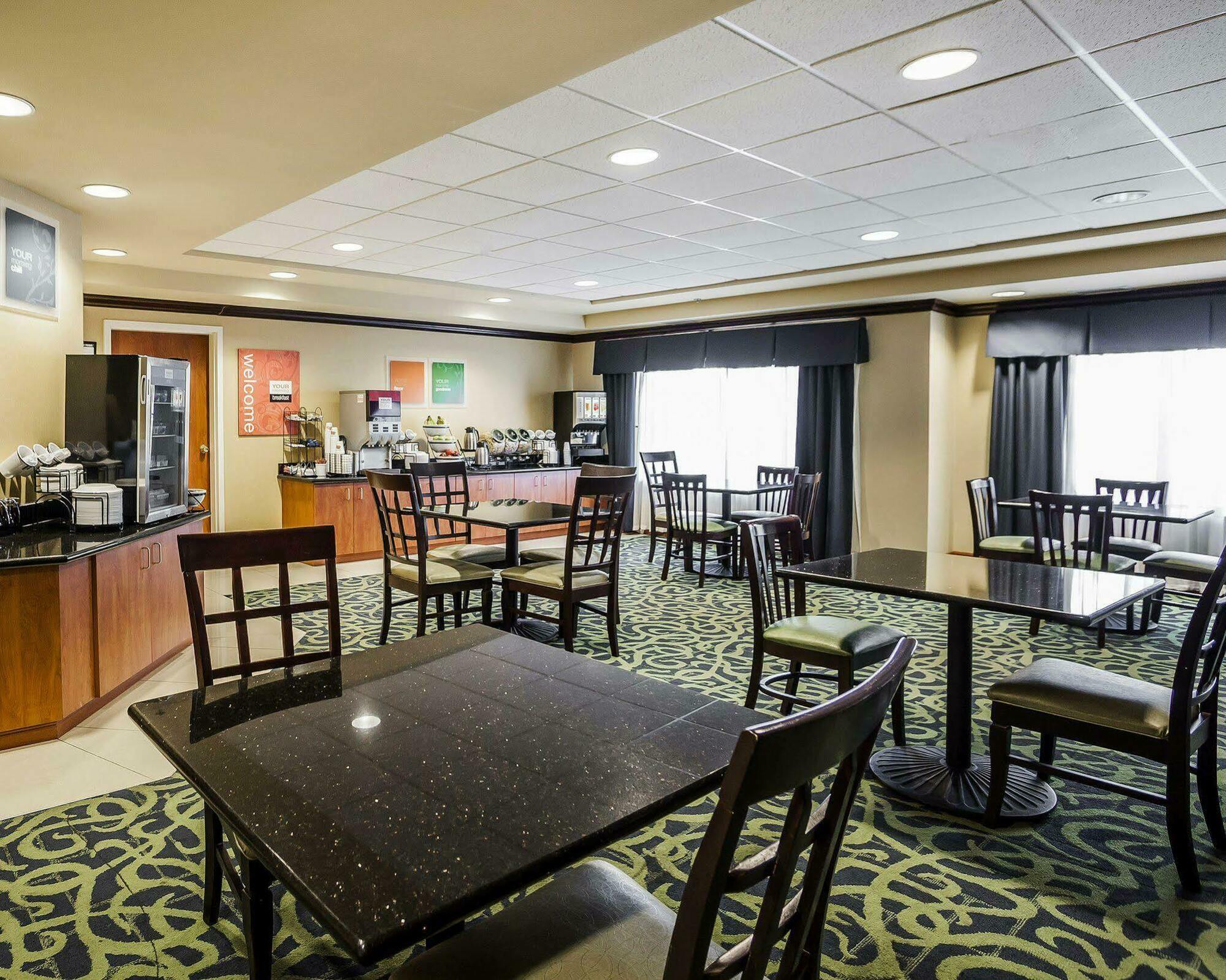 Comfort Inn Kansas City / Airport Eksteriør bilde